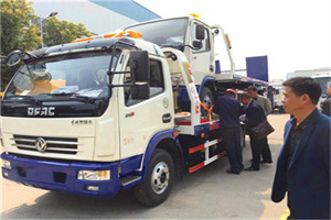 泽州汽车道路救援拖车价格